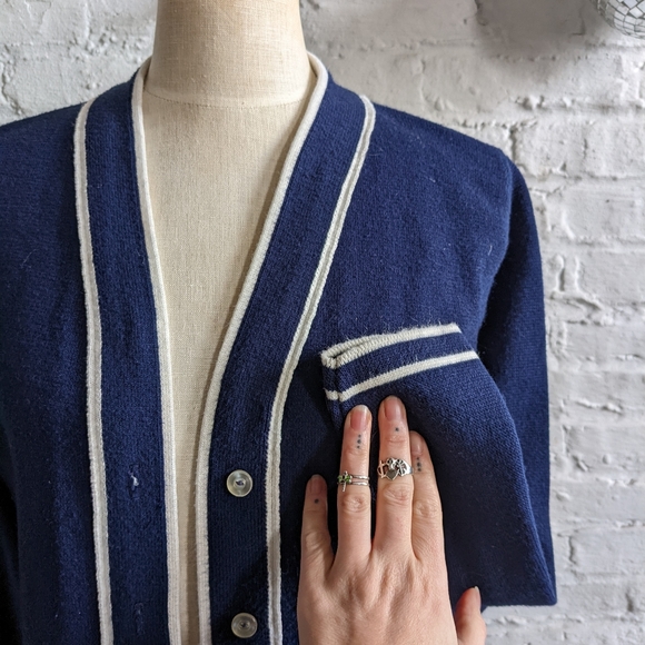 90s Vintage Navy Button Down Cardigan Sweater - Picture 4 of 6